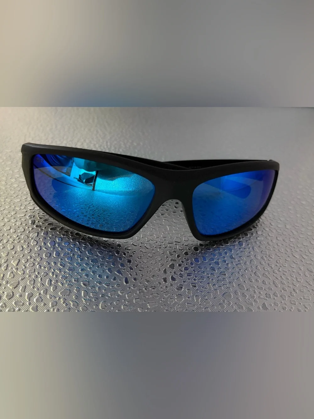 Shady Rays Men’s Sunglasses  X Series Black/Glacier Polarized With Case